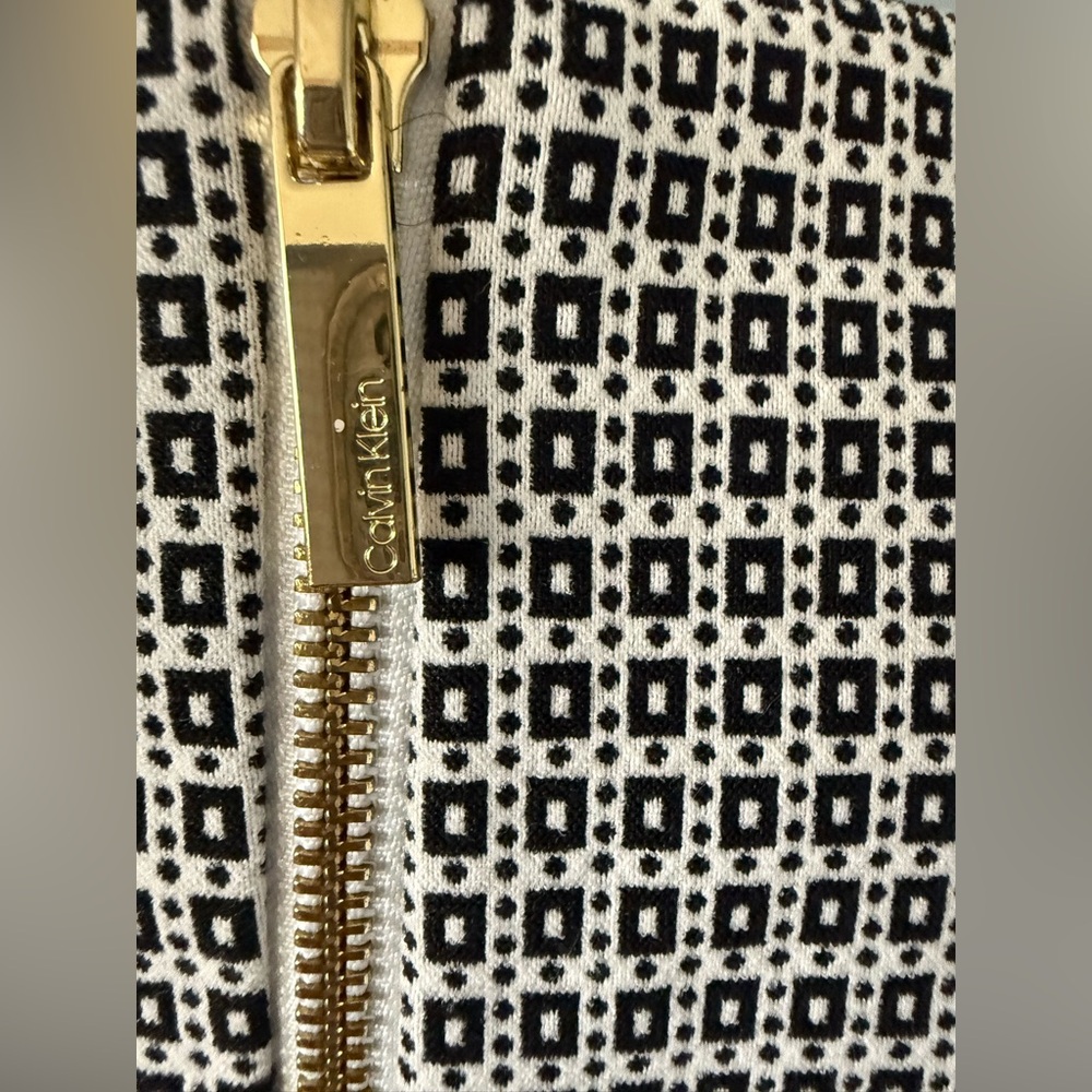 Calvin Klein Black and White Patterned Midi Sheath Dress 10 - Picture 3 of 11